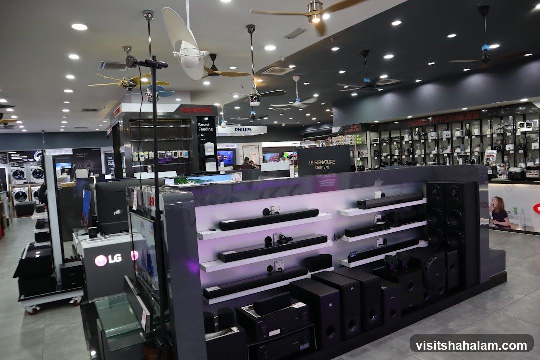 Electronics Store Display