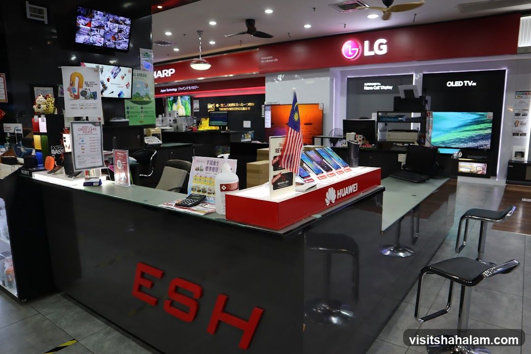Electronics Store Counter