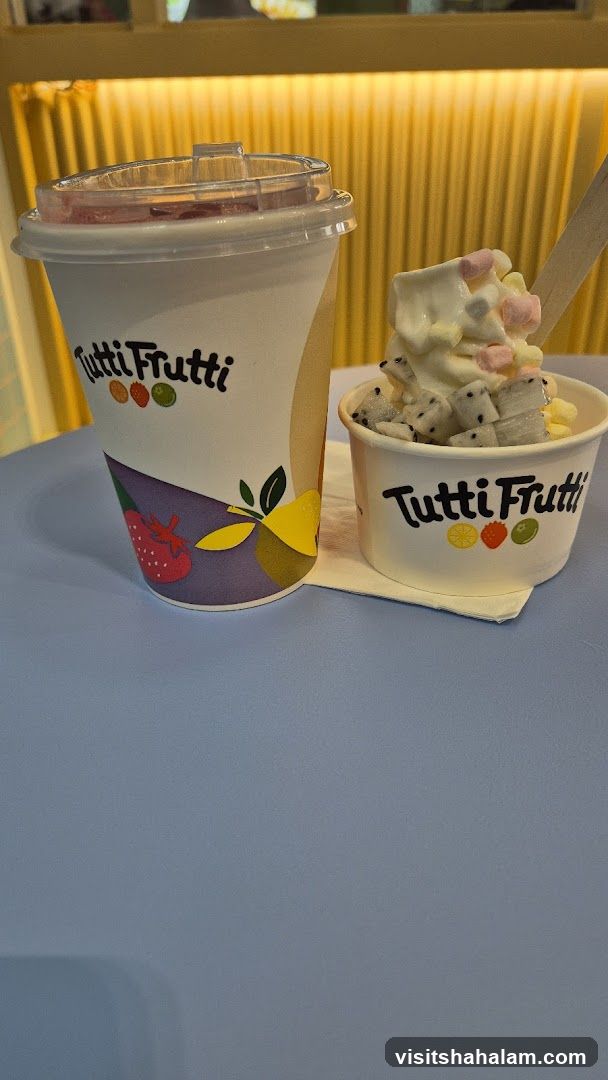 Tutti Frutti Frozen Yogurt and Drink
