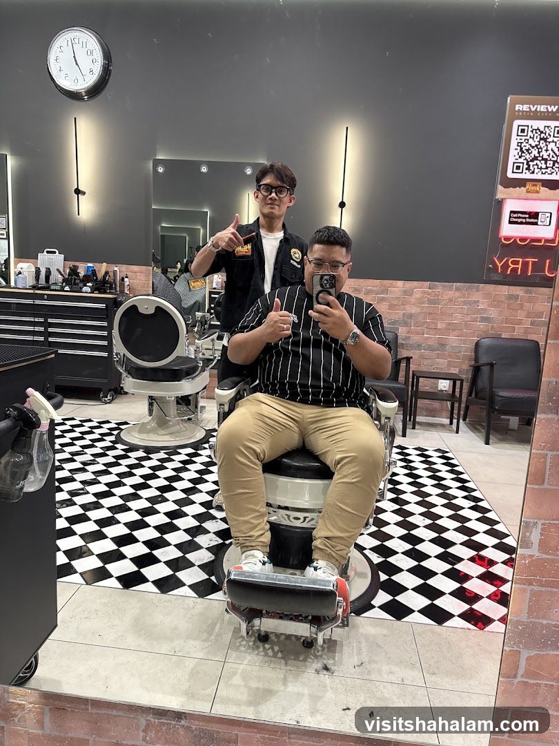Huuk Barbershop