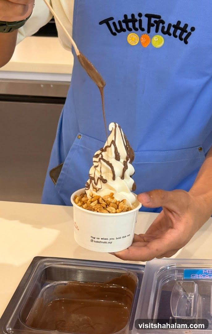 Tutti Frutti Ice Cream Preparation