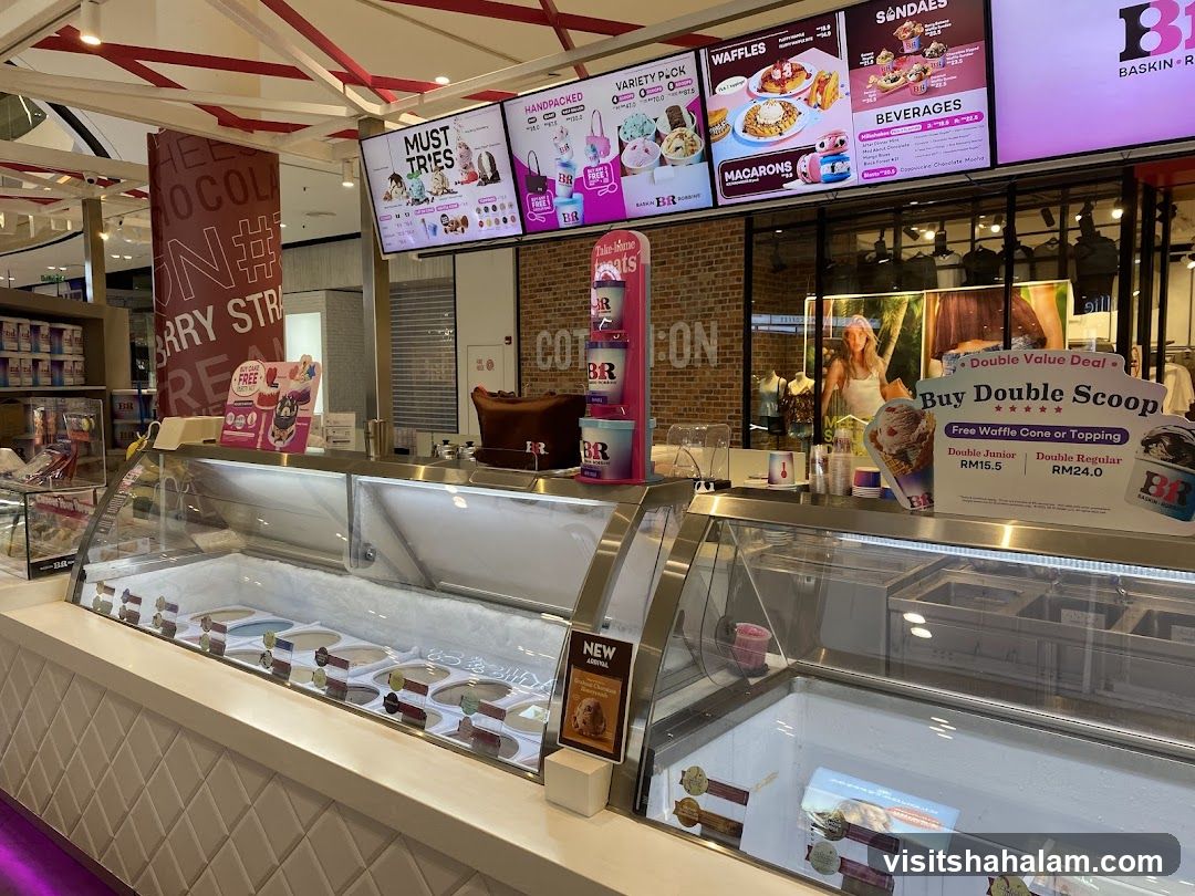 Baskin Robbins Ice Cream Shop