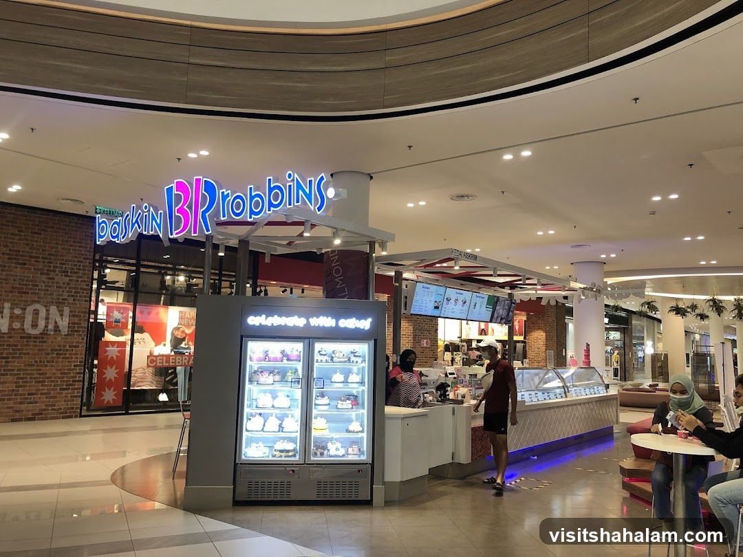 Baskin Robbins Ice Cream Shop