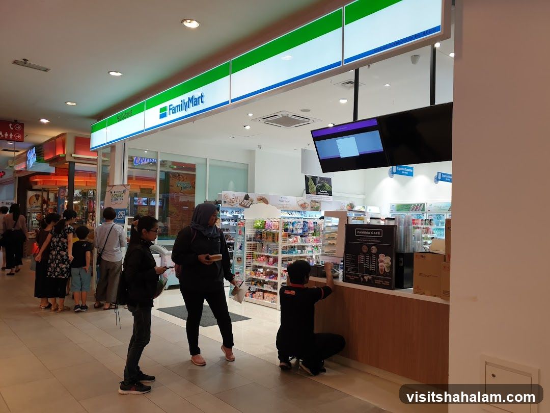 FamilyMart