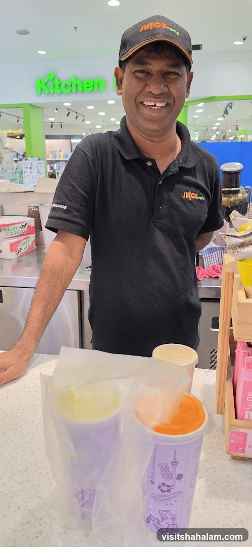 Juice World Employee