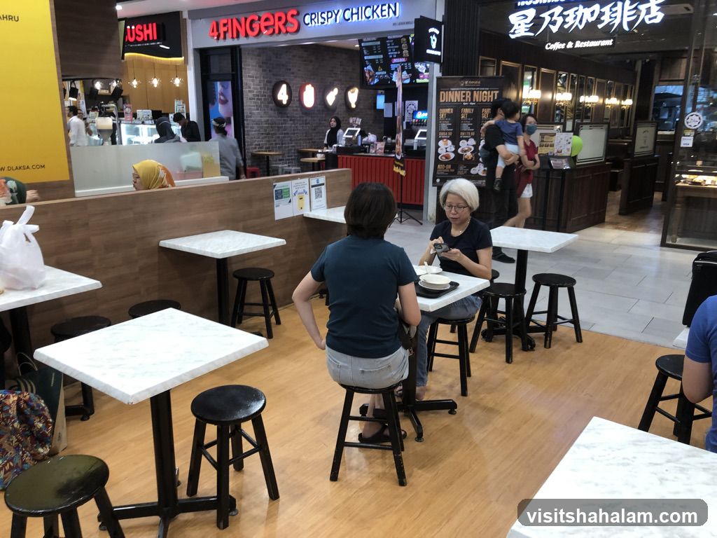 Restaurant Dining Area