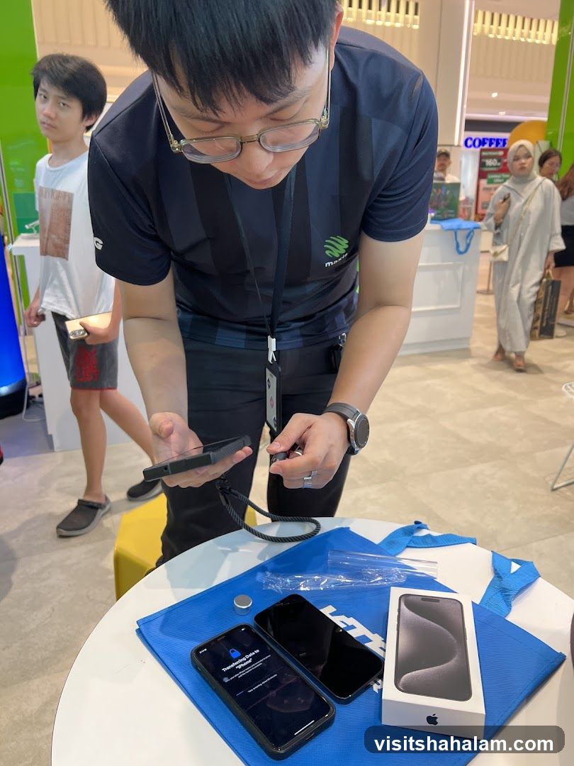 Demonstrating iPhone Data Transfer