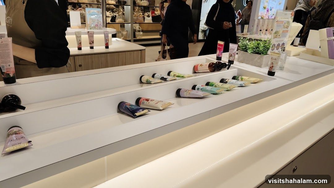 Cosmetic Products Display