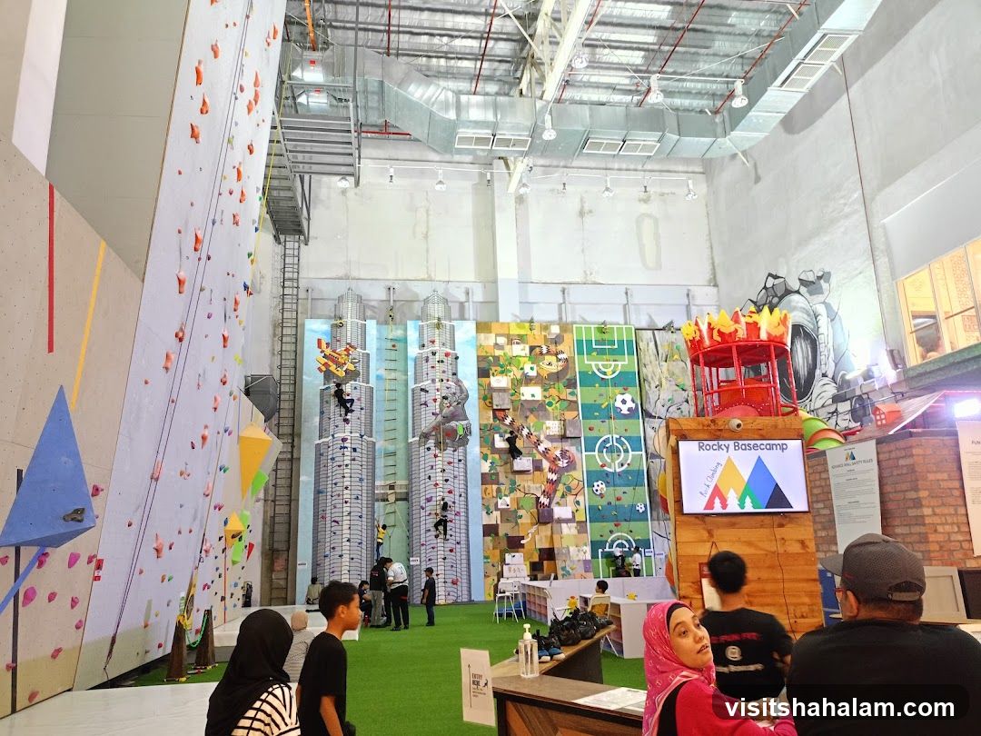 Indoor Climbing Facility