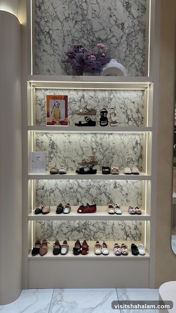 Shoe Display