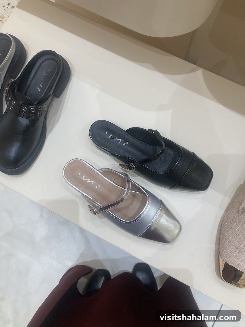 Women's Shoes Display