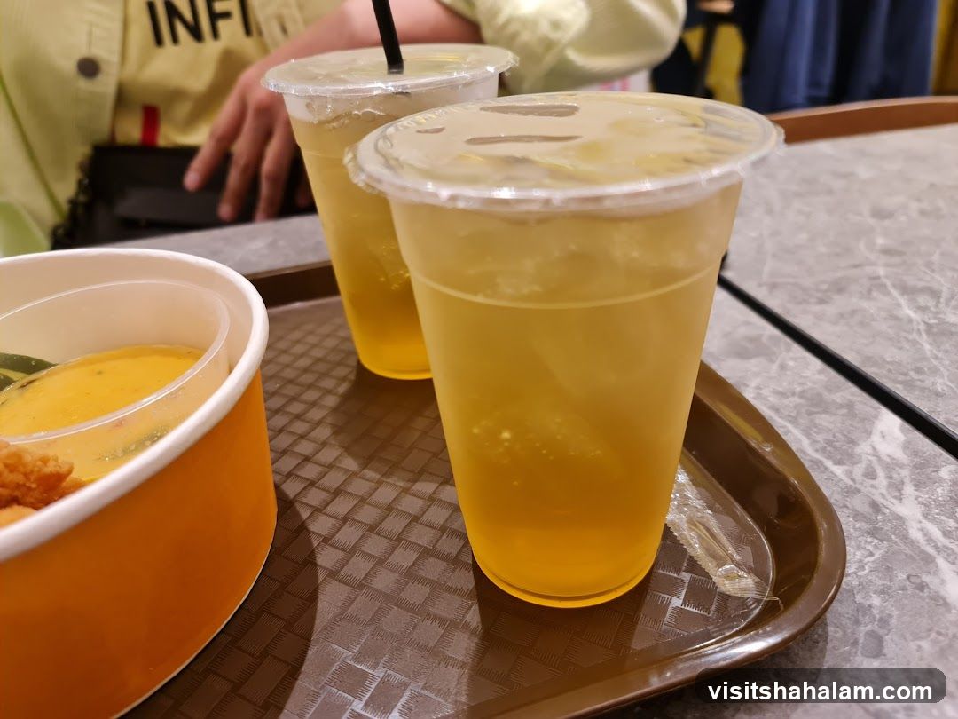 Two Iced Teas and a Side Dish