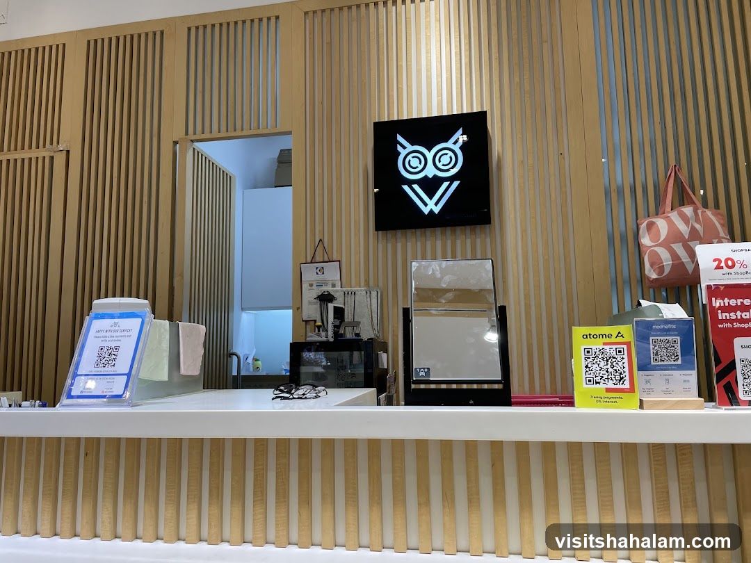 Shop Counter with Branding and Payment Options