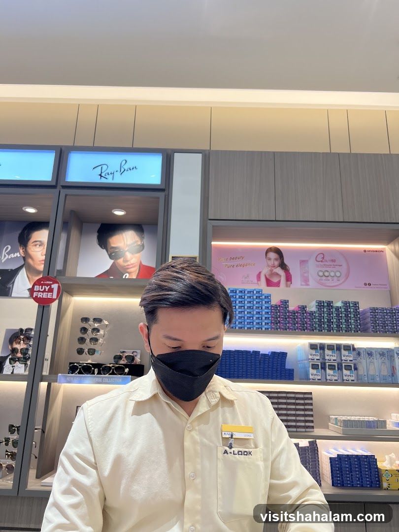 Optician's Store Display