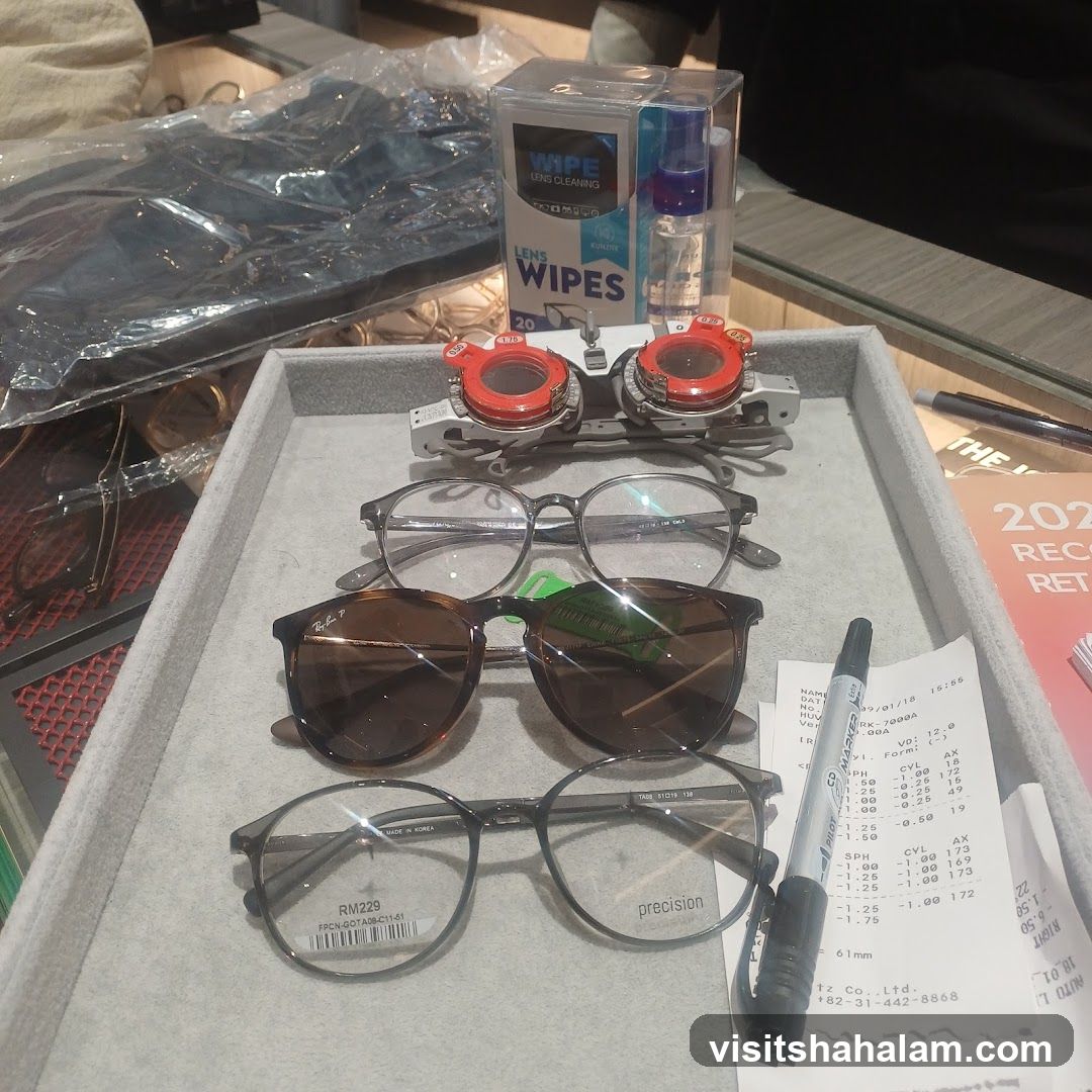 Eyeglasses and Optometry Equipment