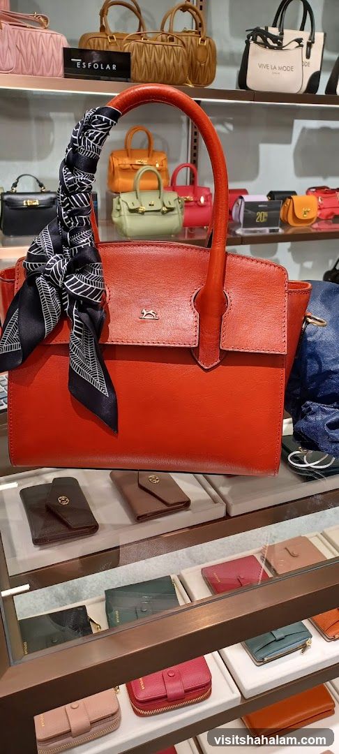 Handbags and Wallets Display