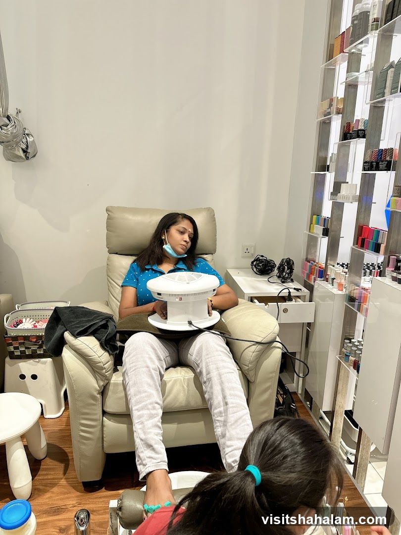 Nail Salon Pedicure