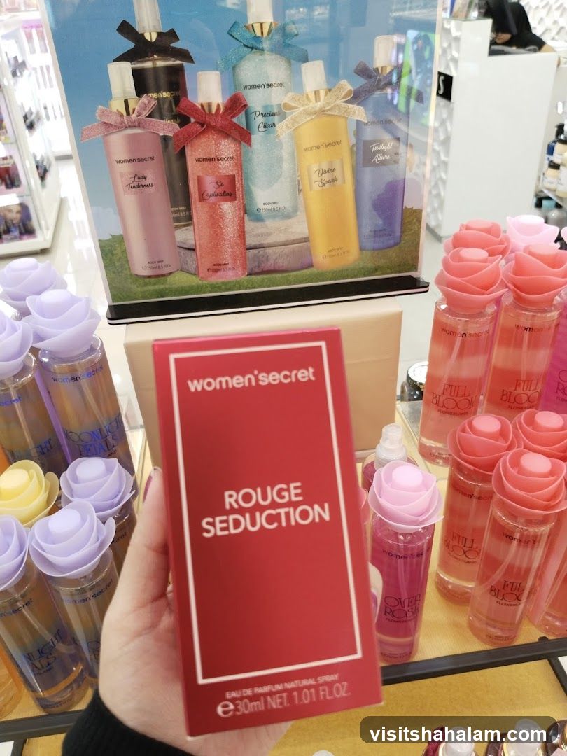 Women's Secret Perfume Display