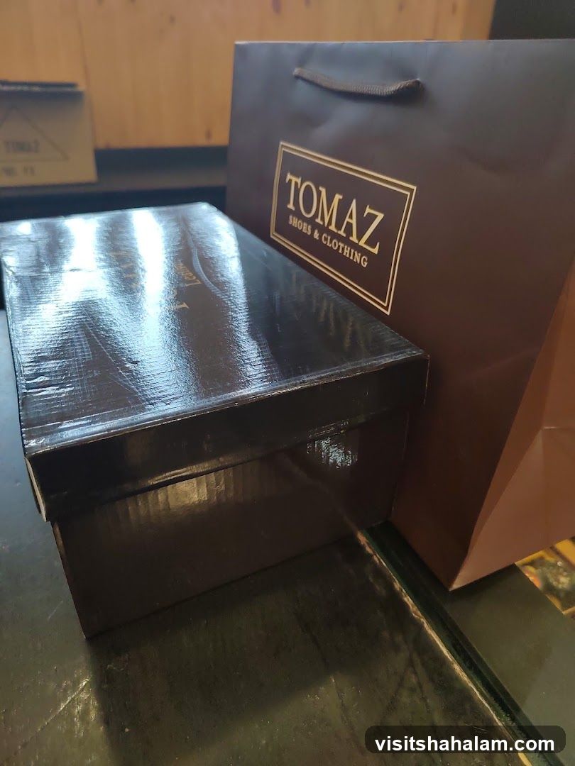 TomaZ Shoes & Clothing Shopping Bag and Box