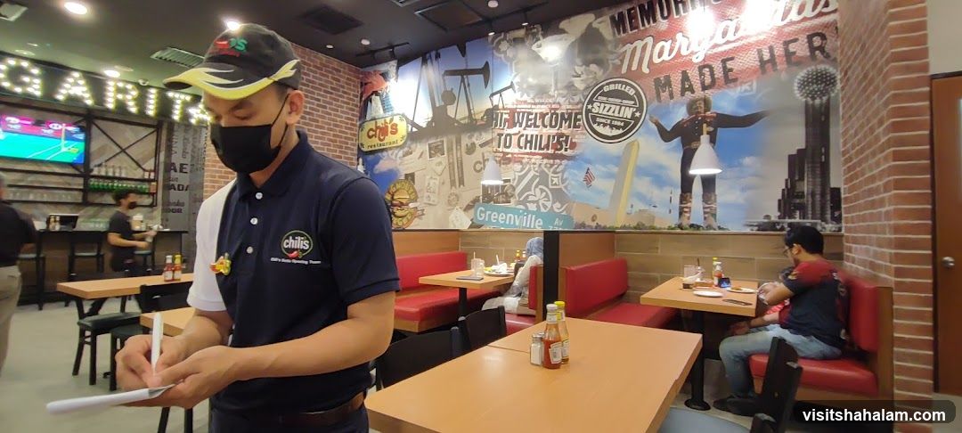 Chili's Restaurant Interior