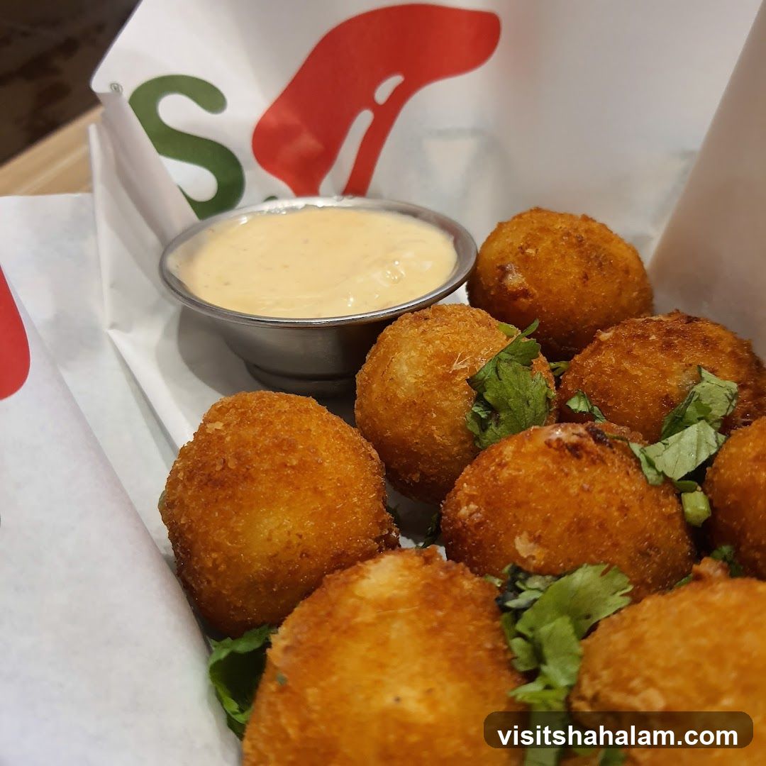 Fried Appetizers with Dip