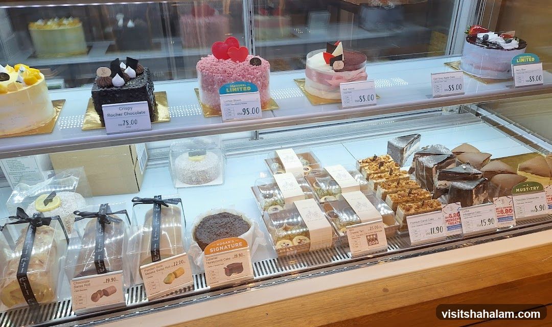 Cakes and Pastries Display