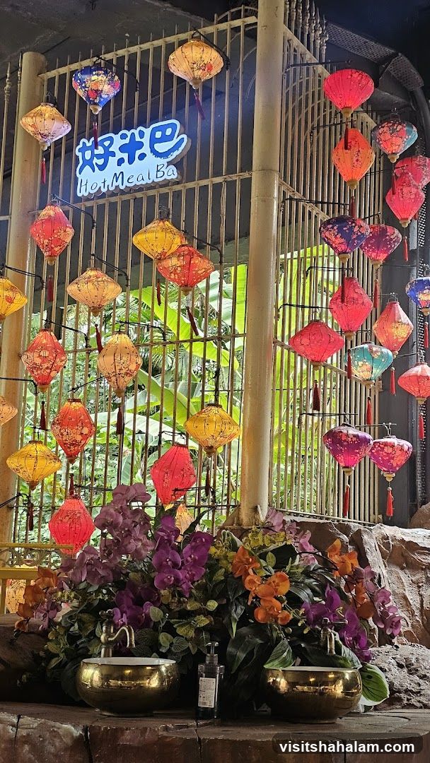 Restaurant Decor