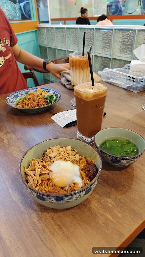 Noodles and Drinks