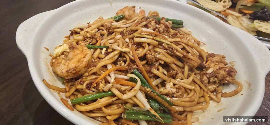 Shrimp and Noodles