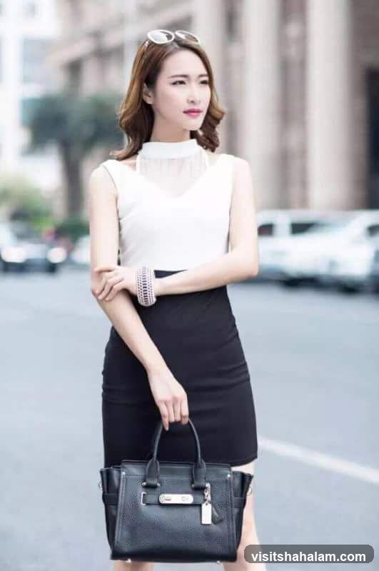 Woman with Handbag