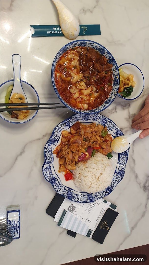 Table with Chinese Food