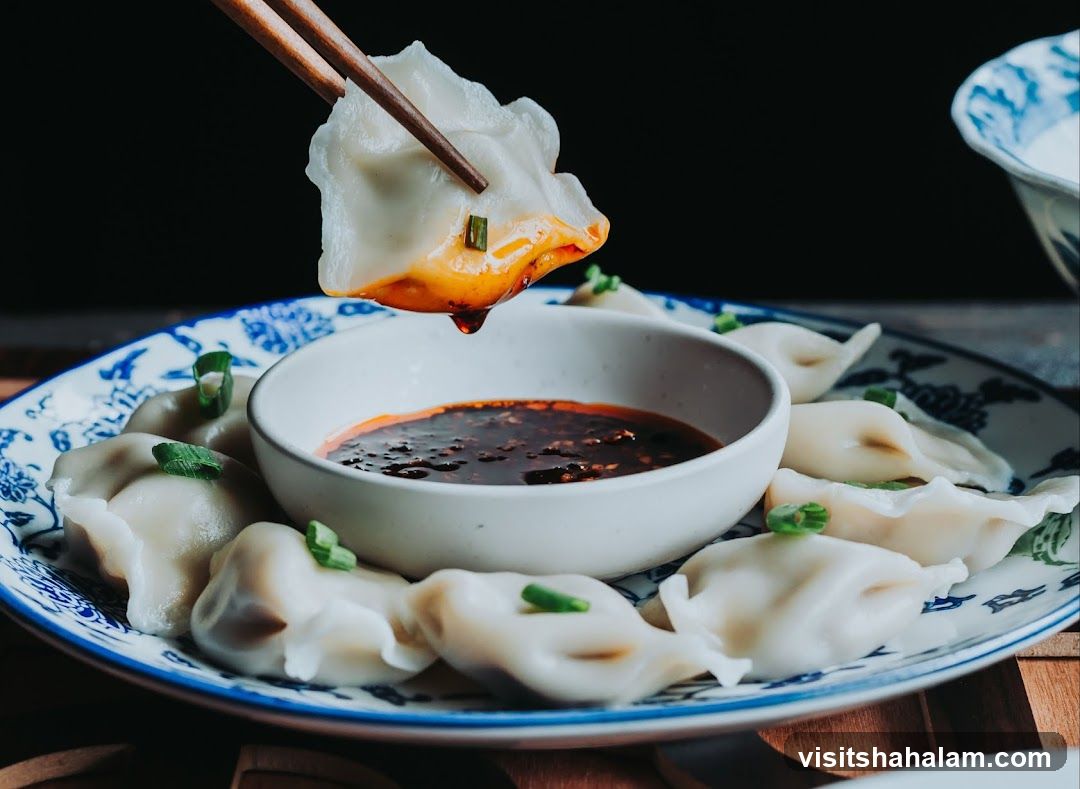 Dumplings with Dipping Sauce