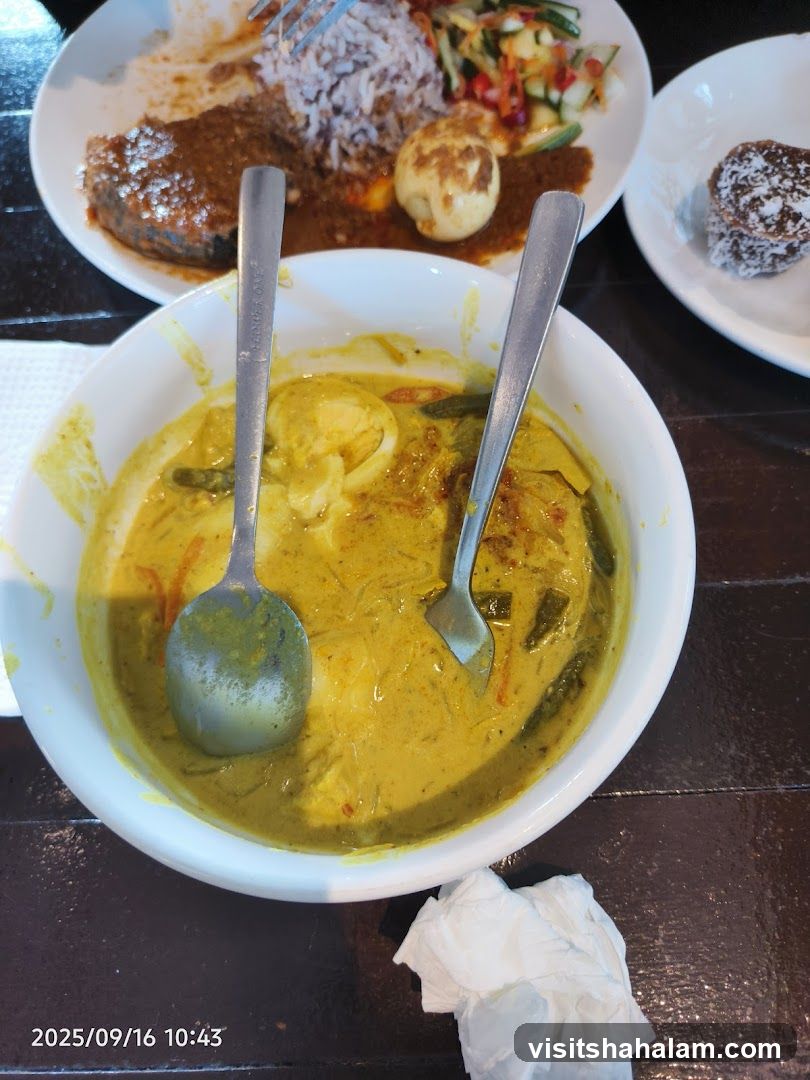 Curry with Eggs and Side Dishes