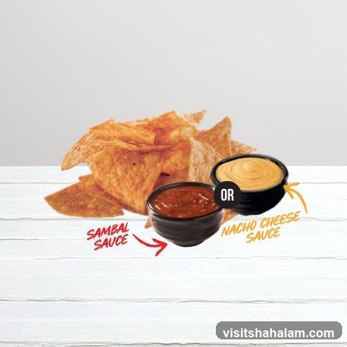 Nachos with dipping sauces
