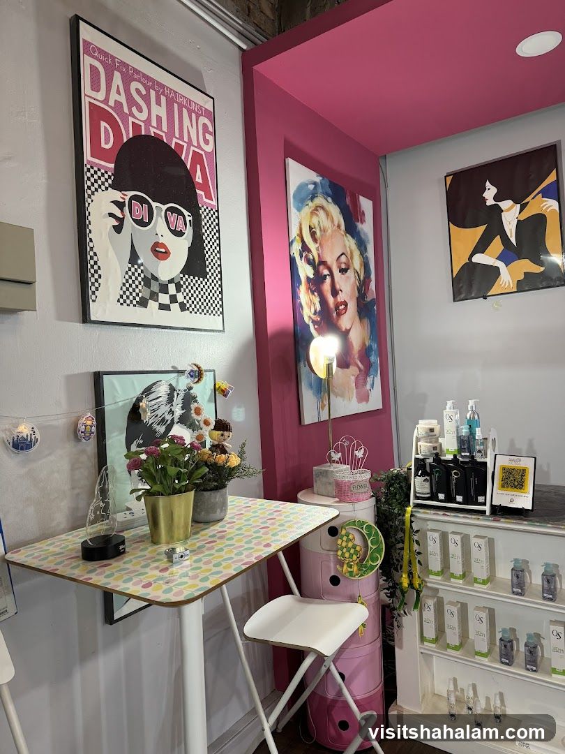 Salon Interior Decor