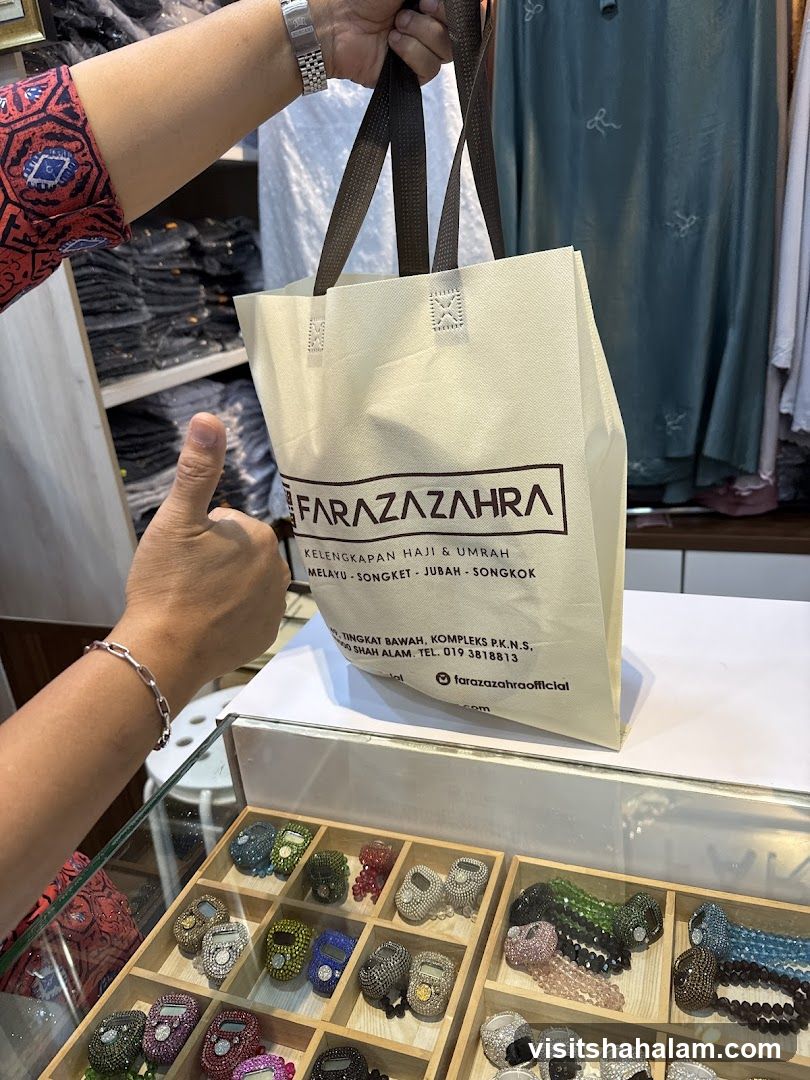 Shopping Bag with Prayer Beads