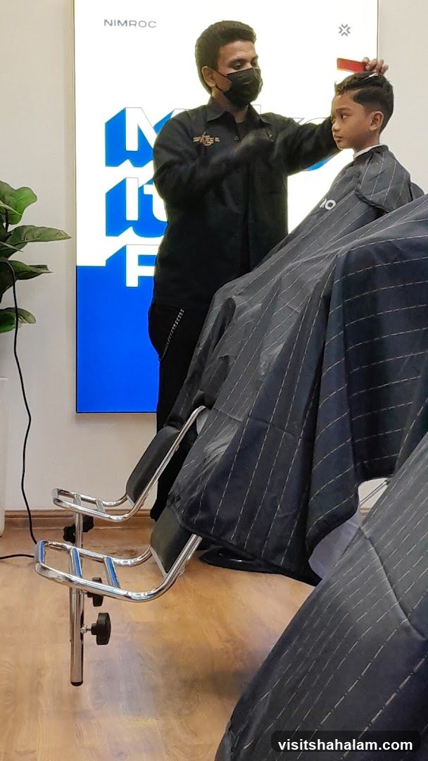 Barber giving a haircut