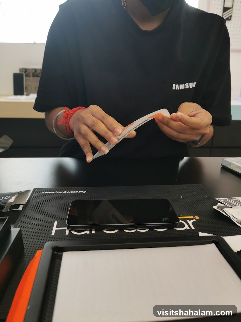 Applying a screen protector