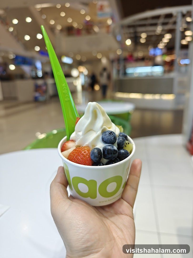 Frozen Yogurt with Fruit