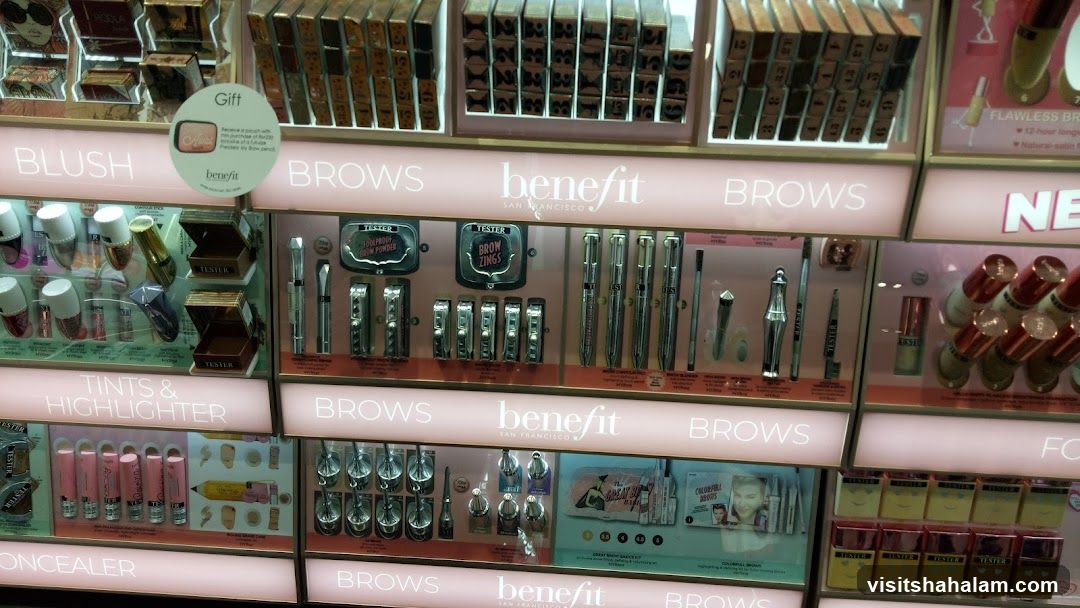 Benefit Cosmetics Display