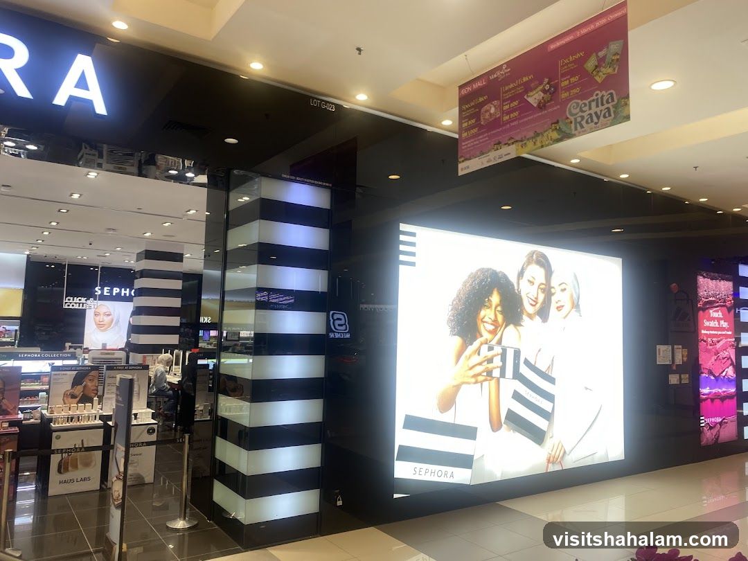 Sephora Storefront