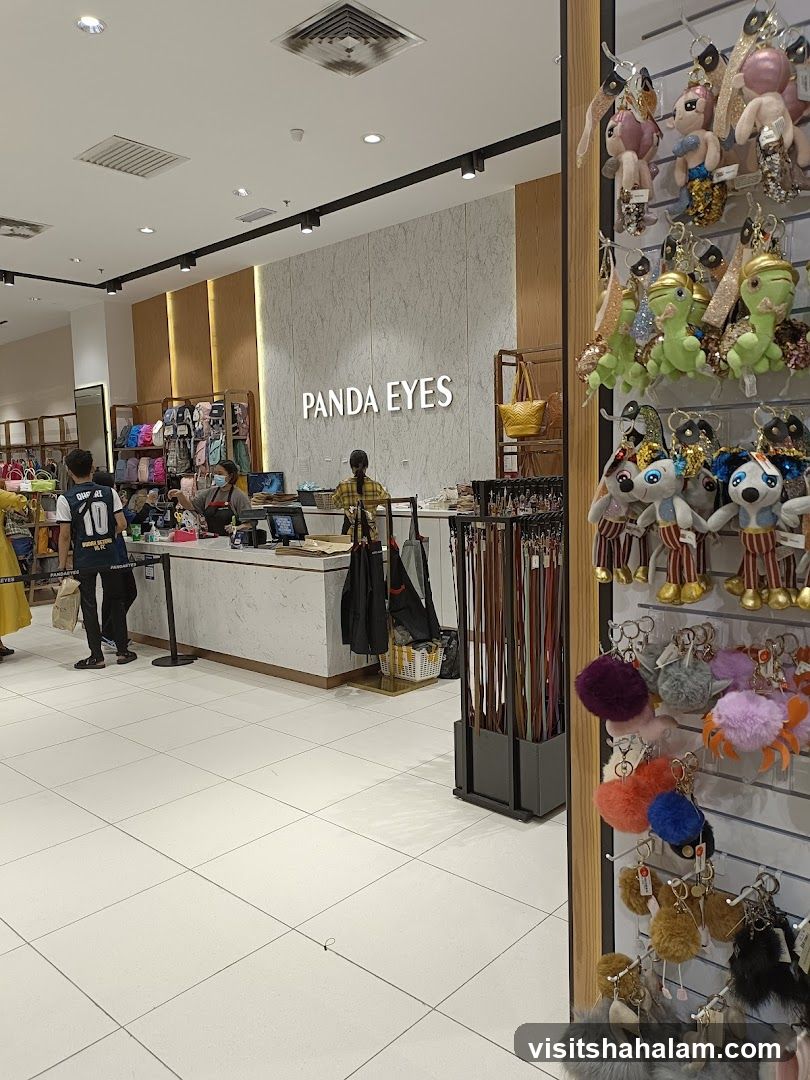 Panda Eyes Store Interior