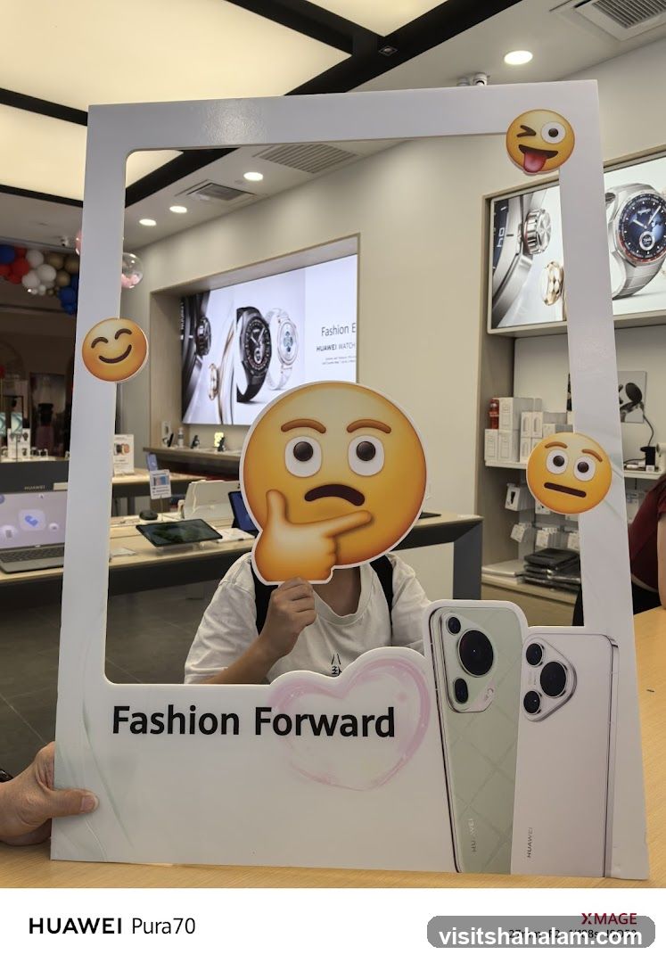 Interactive Photo Booth with Huawei Pura 70