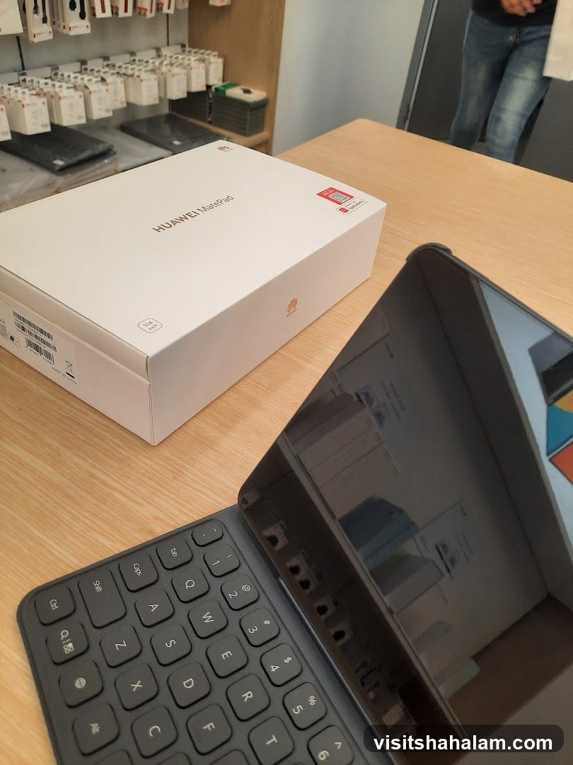 Huawei MatePad Box and Keyboard