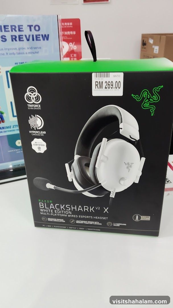 Razer Blackshark V2 X White Edition Headset Box