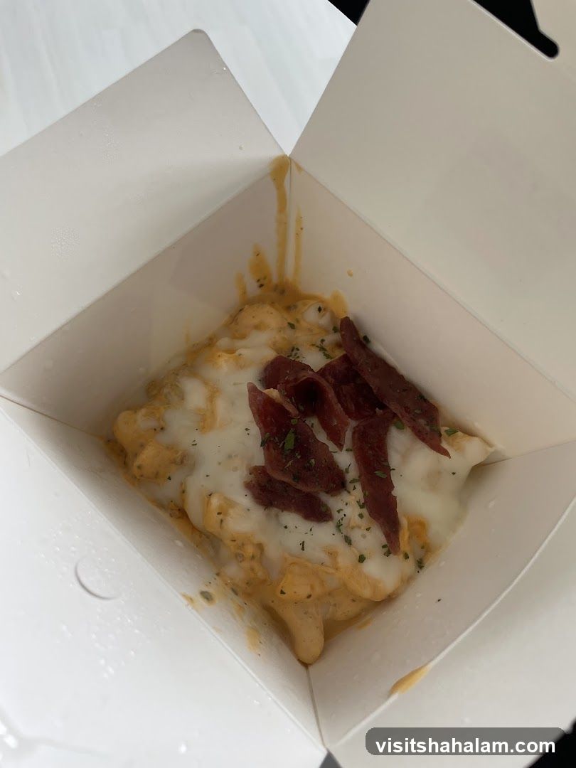 Macaroni and Cheese with Meat Topping