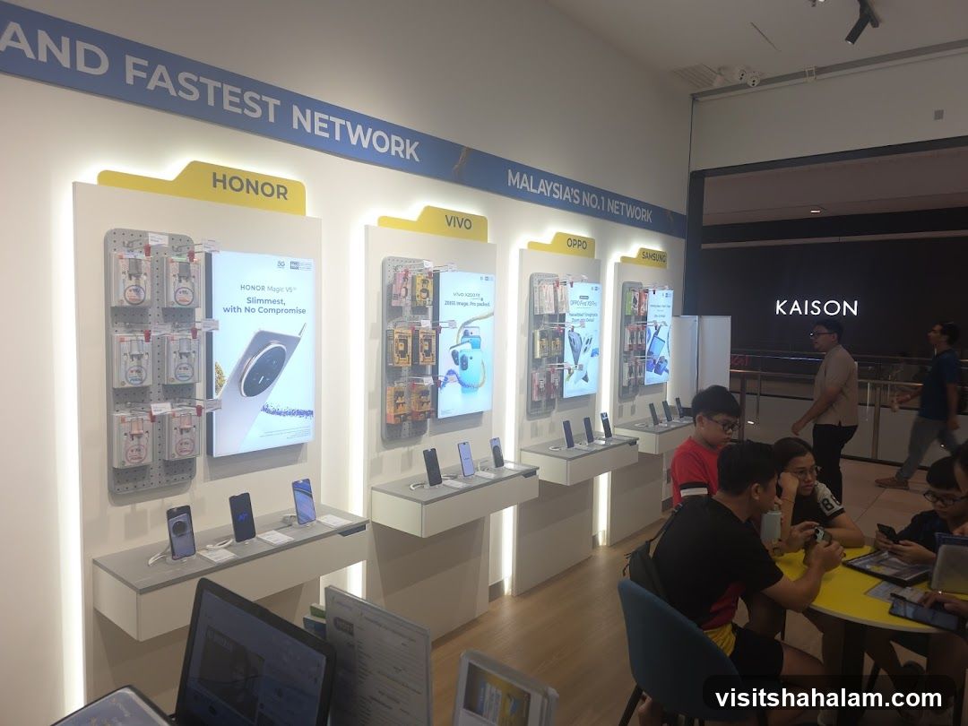 Mobile Phone Store Display