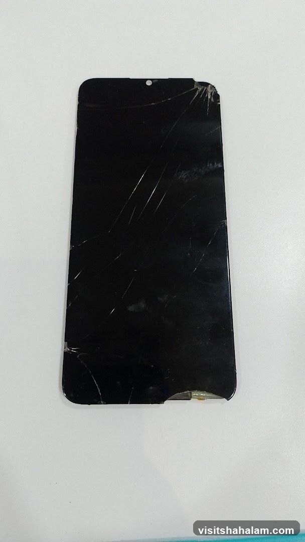 Cracked Smartphone Screen