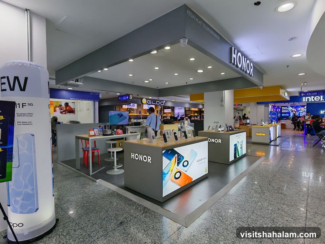 Electronics Store Display