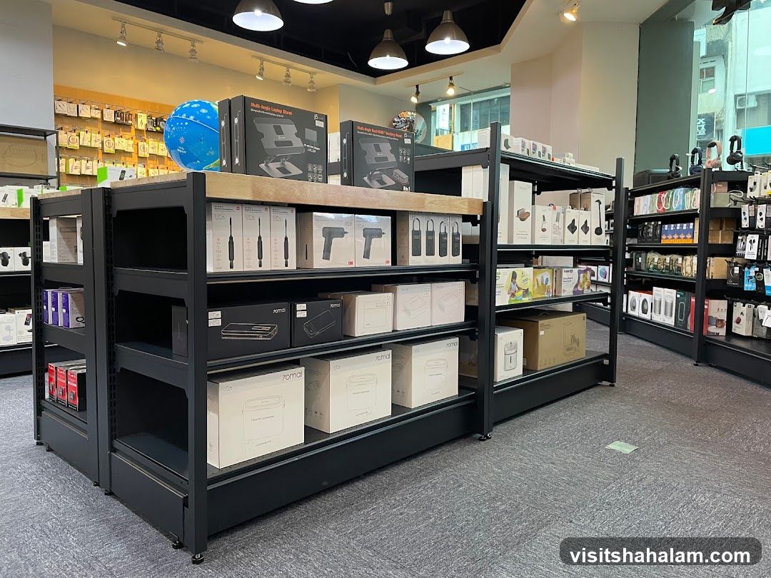 Electronics Store Display